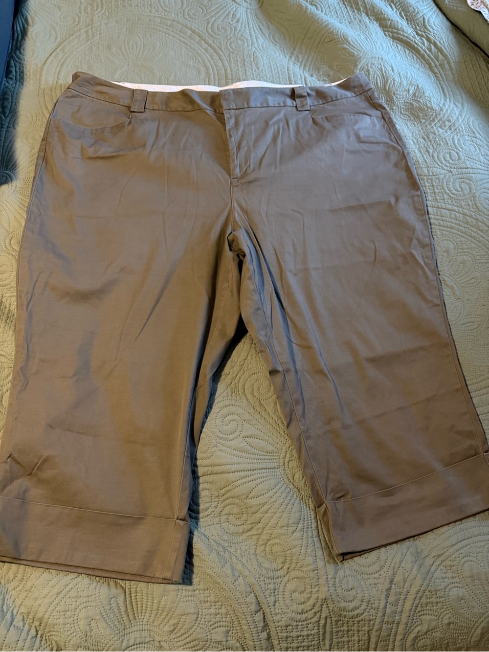 Venezia Women's Capri